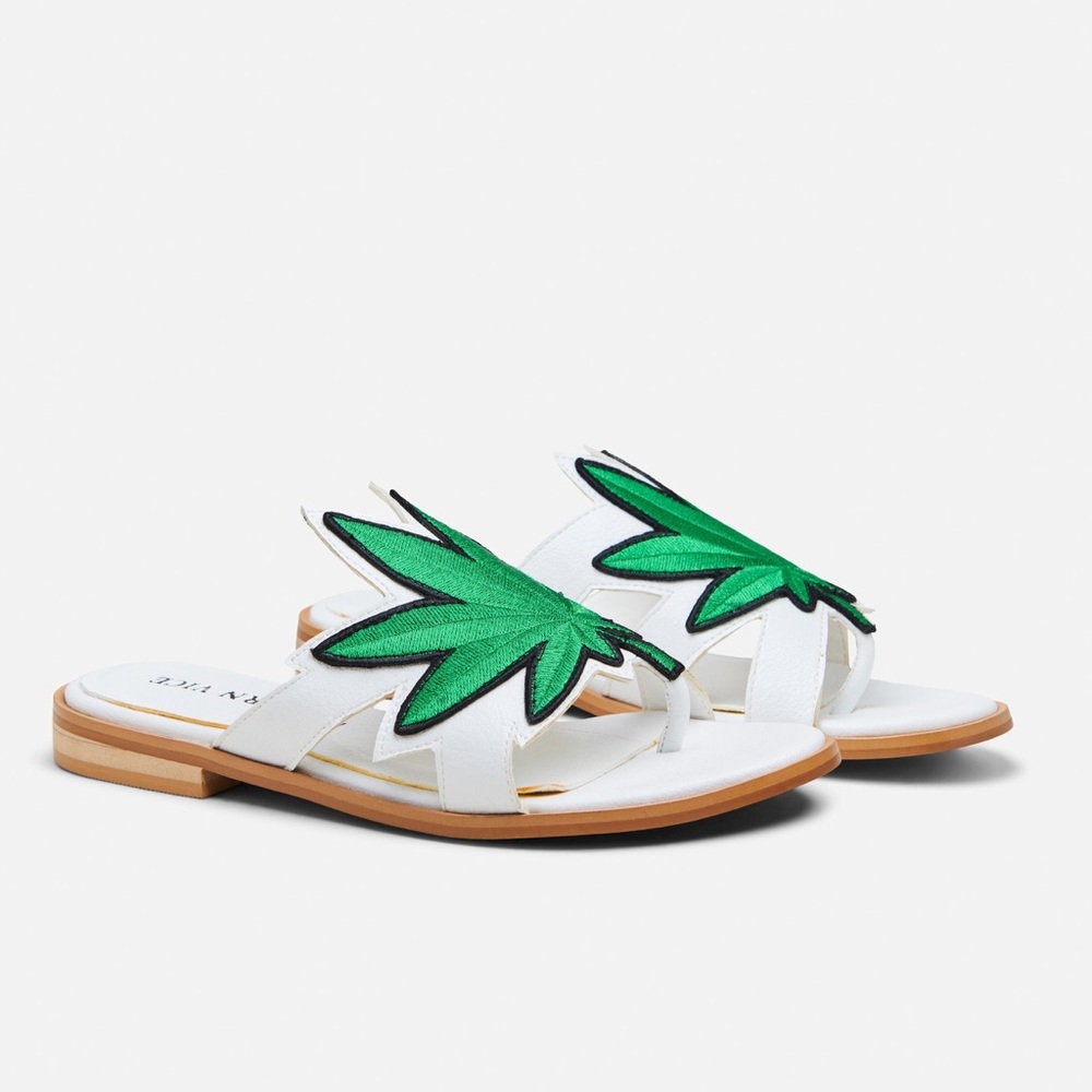 Modern Vice White and Green Women's Sandals